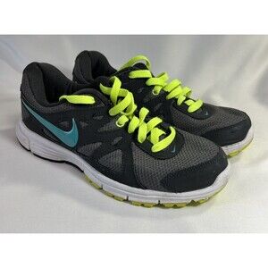 Nike Revolution 2 554900-008 Women's Size 7 M Gray Mesh Running Training Shoes